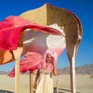 Meet your Posher, Mia